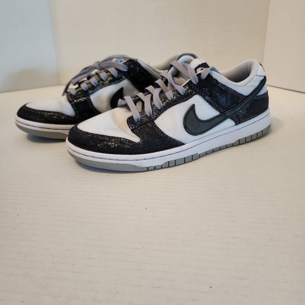 Nike Air Force 1 White & Black Male Size 11